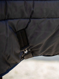 Stalltäcke 2.0 150g Svart/Navy