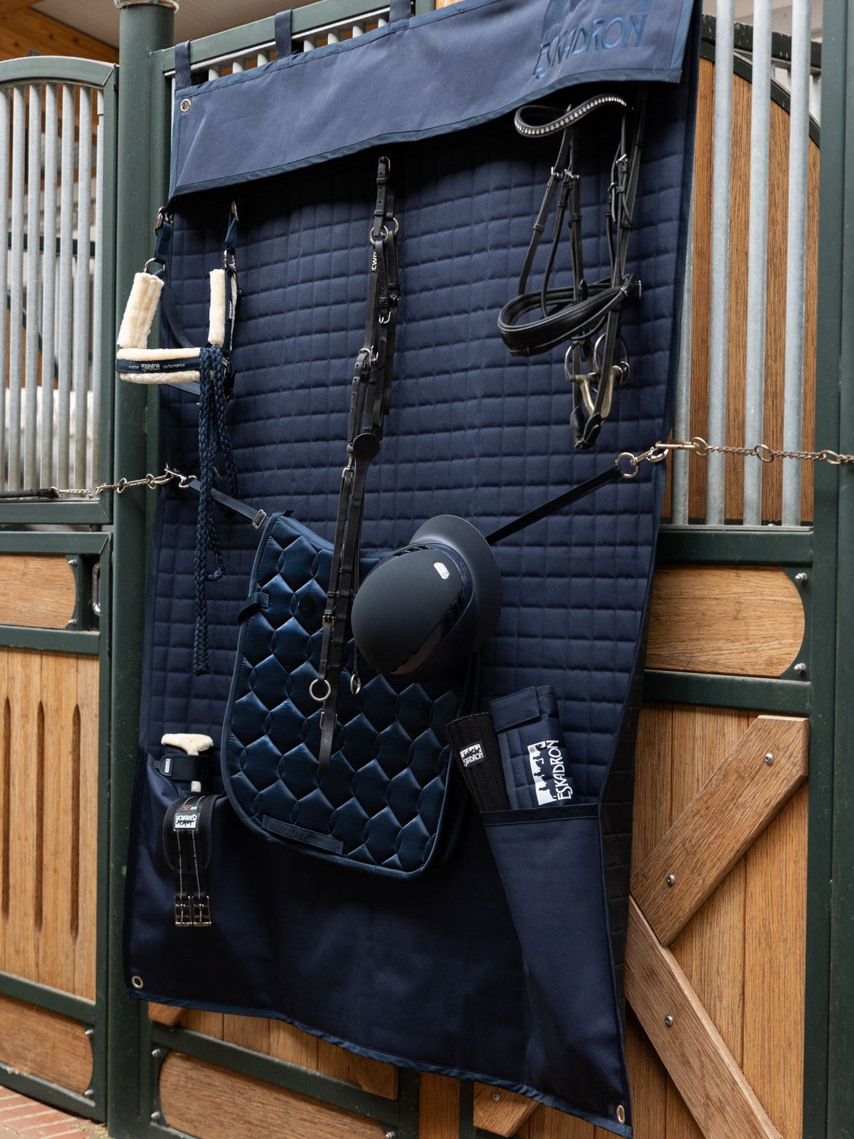 Boxgardin Quilt Navy